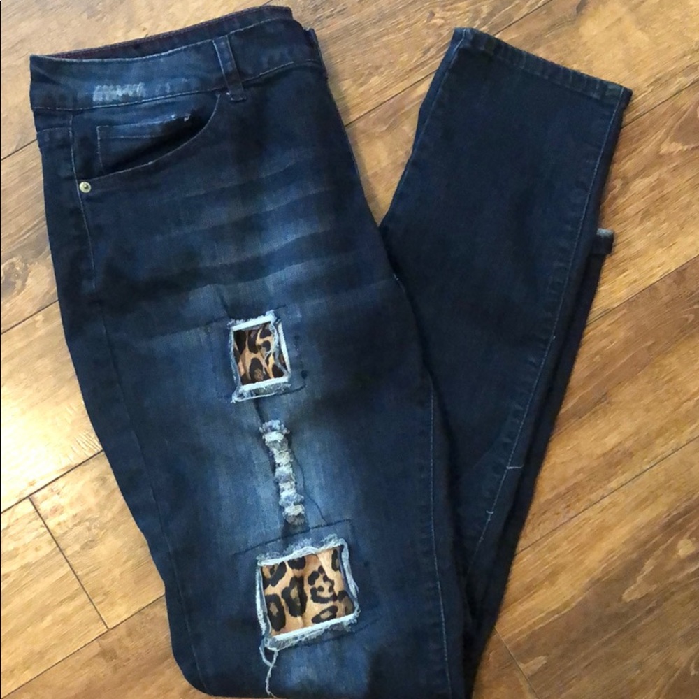 L&B Leopard Patch Distressed Skinny Jeans